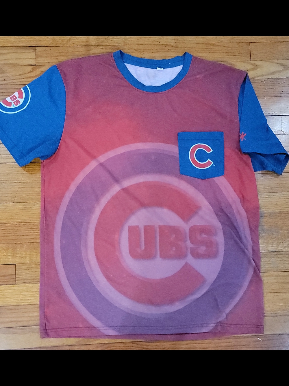 Short-Sleeve Fan Tee - Red with Blue Sleeves